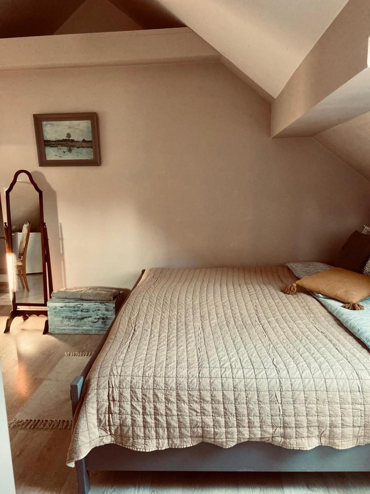 Patina House Barevny Svet Apartment Mnisek pod Brdy